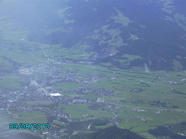 Saalfelden 1800 m down